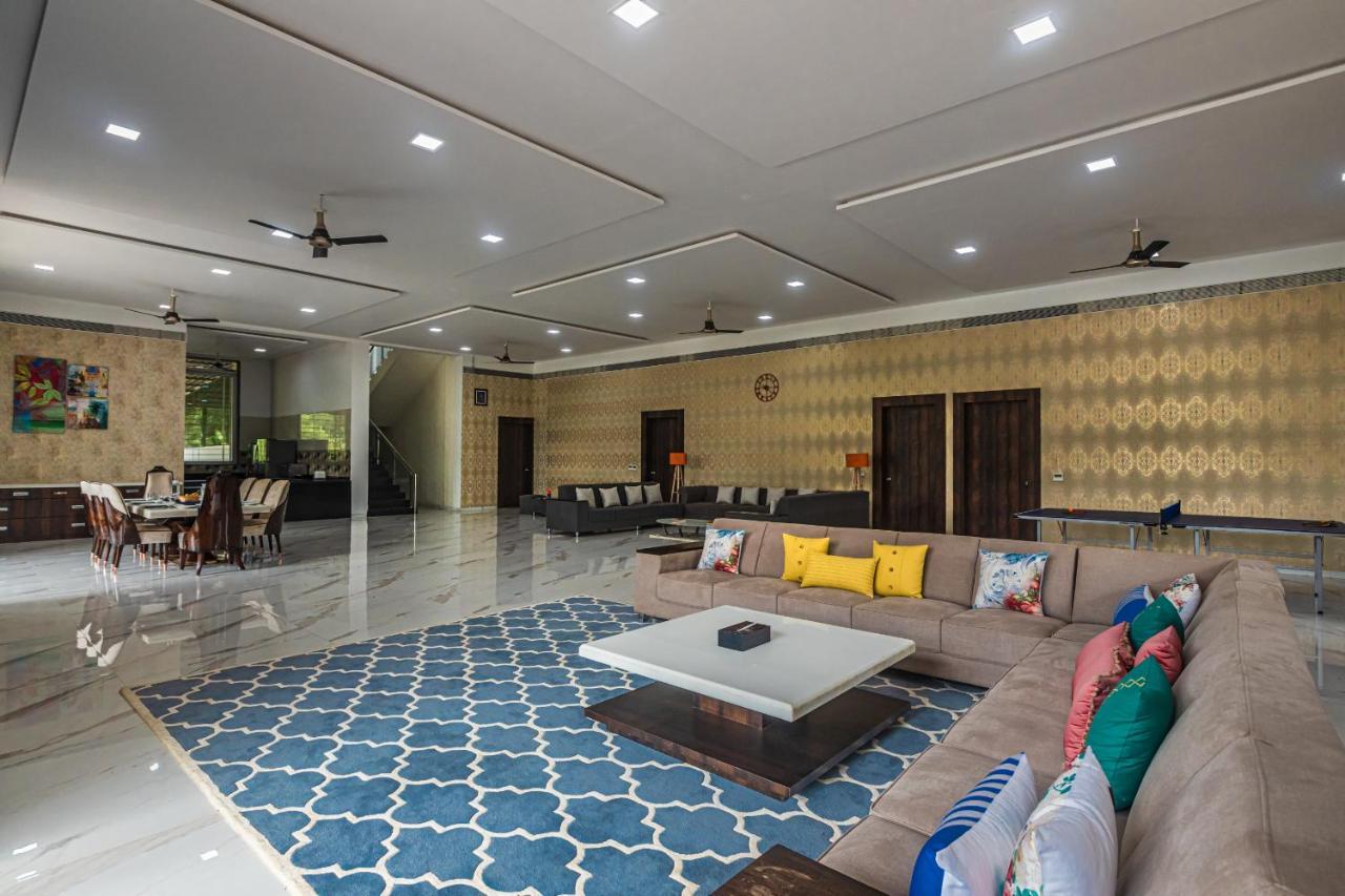 Saffronstays Odyssey, Karjat - 10 Acres Pet-Friendly Estate With Swimming Pool Chinchavli Екстер'єр фото