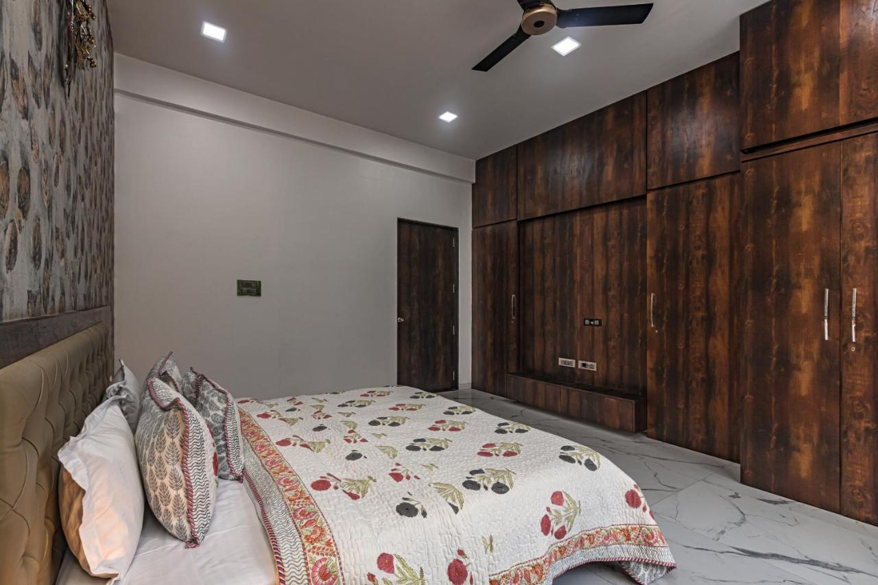 Saffronstays Odyssey, Karjat - 10 Acres Pet-Friendly Estate With Swimming Pool Chinchavli Екстер'єр фото