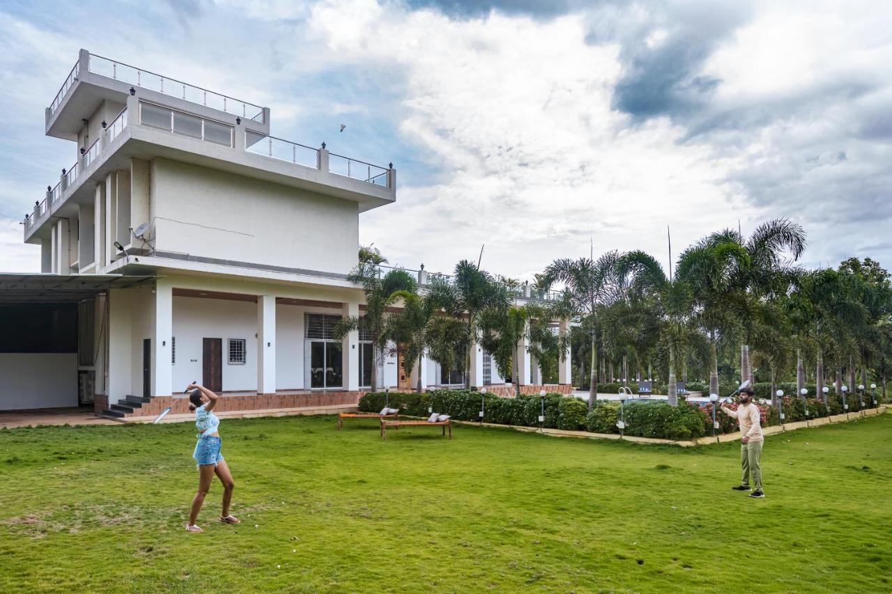 Saffronstays Odyssey, Karjat - 10 Acres Pet-Friendly Estate With Swimming Pool Chinchavli Екстер'єр фото